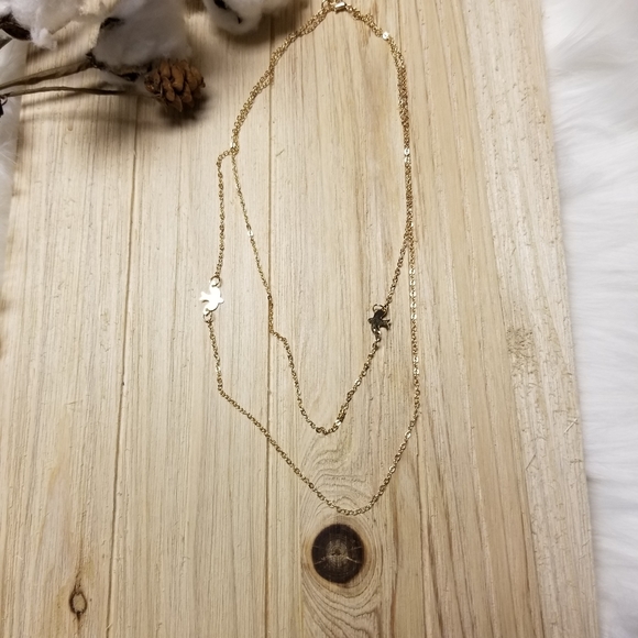 🕊🕊Super beautiful GOLD double dove necklace🕊🕊 - Picture 5 of 8